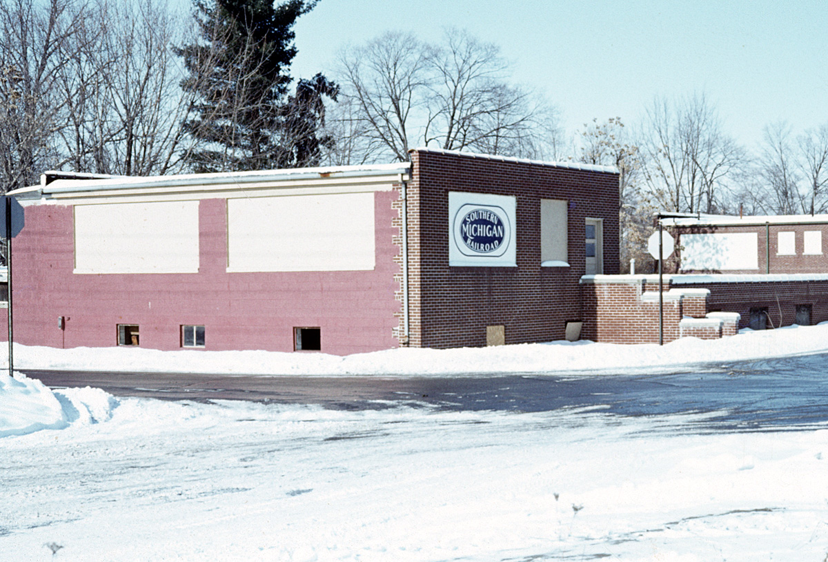 SMRS building in 1984