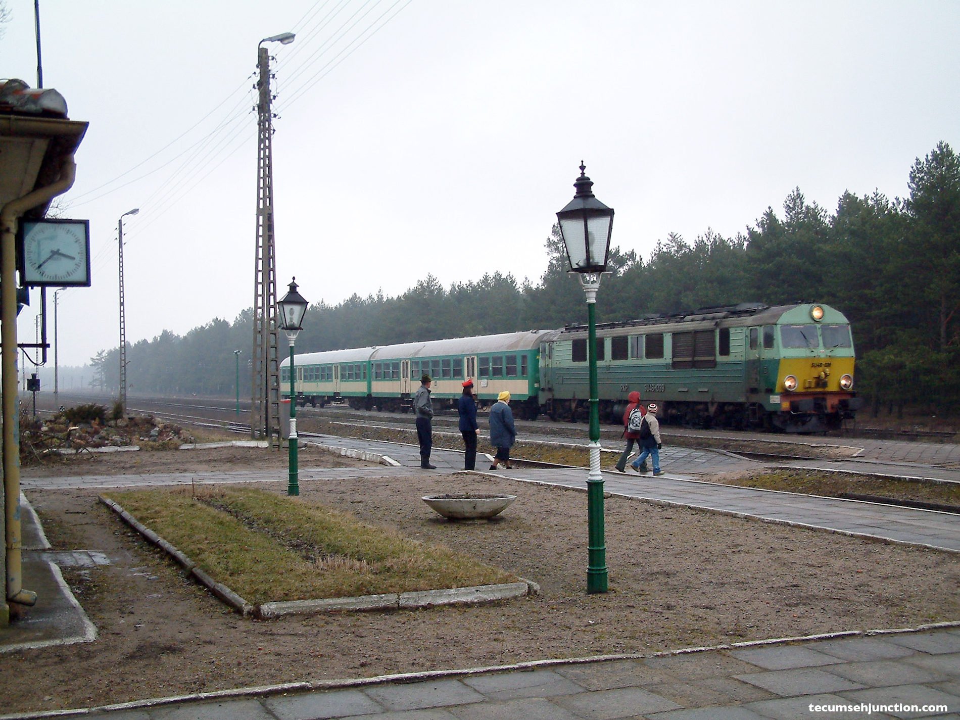 Kościerzyna-Wierzchucin train at Bąk