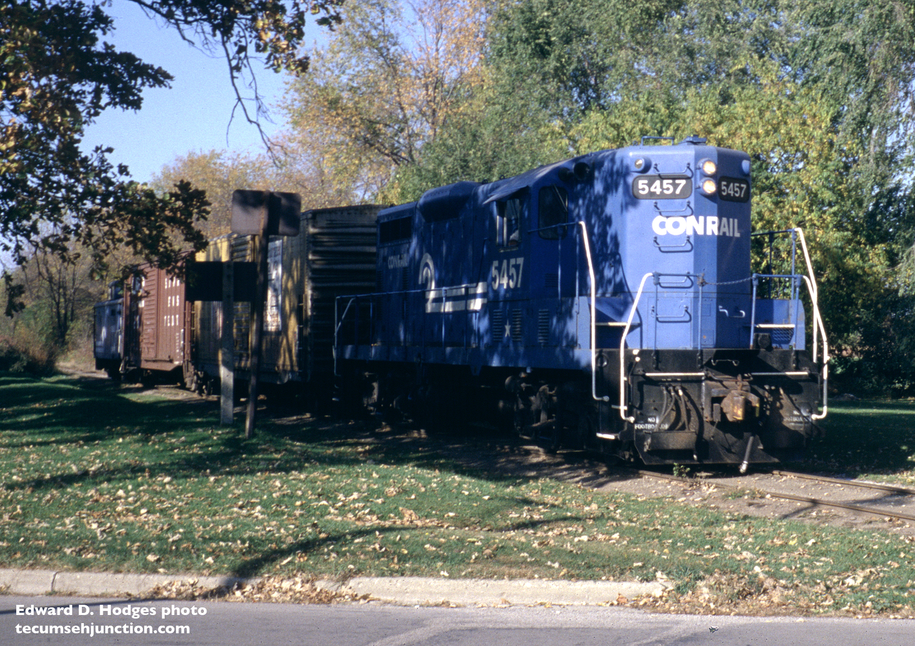 Conrail 5457 at Tecumseh